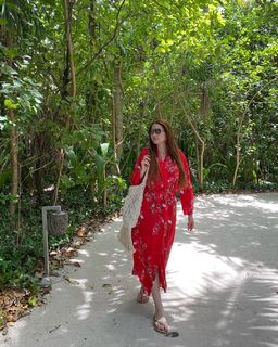 Nisreen Tafish | Actress feet photo 3